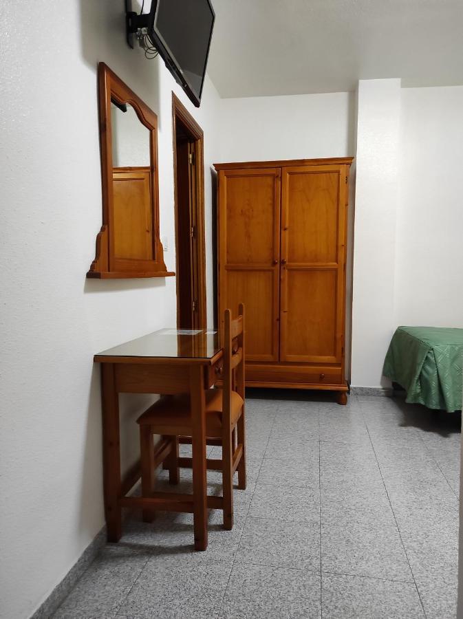 Hostal Centro Ejido El Ejido Bagian luar foto